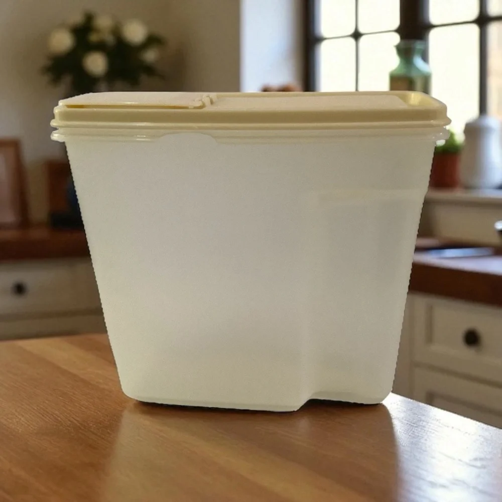 Vintage USA Rubbermaid Servin Saver Cereal Food Pasta Container Keeper #3 13 Cup